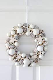 Beyazbegonvil Evinizin Dekorasyonu Icin Kapi Susu Modelleri Noel Celengi Noel Celenkleri Noel Dekorasyonlari