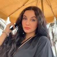 800+ perfiles de «Naima ...»