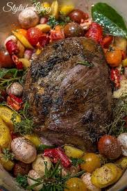 Rinderbraten In Rotweinsauce Mit Gemuse Und Rosmarin Stylish Living Rinderbraten Rezept Fleisch Gerichte Rezepte