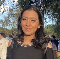 20+ perfiles de «Kenia Molina»