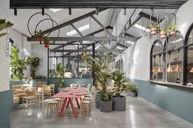 Learn the elements of enchanting english gardens, and discover ways to translate that style to your yard. Small Garden Cafe Design