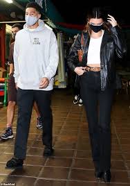 Kendall jenner, 25, and her boyfriend devin booker, 24, tend to keep their relationship private for. Kendall Jenner Dines Out With Boyfriend Devin Booker In West Hollywood Kendall Jenner Kendall Kendall Style