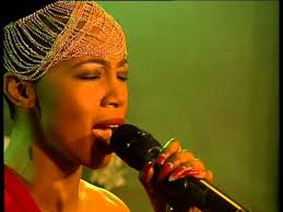 Kelly Khumalo In Studio Singing Somizi Youtube