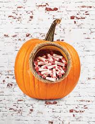 Decorate your front porch or table for halloween with these fresh pumpkin decorating ideas. 100 Creative Pumpkin Decorating Ideas Easy Halloween Pumpkin Decorations And Crafts 2020