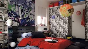 Get the best deals on graffiti living room wall stickers. Graffiti Decorating Ideas For A Very Cool Teen Bedroom Look Stylish Eve