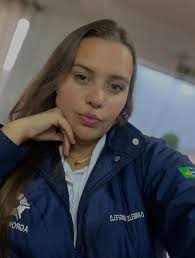 Danielle Binsfeld (@danielle23binsfeld) • Instagram photos and videos