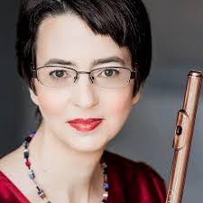 Elizabeth Mcnutt's Instagram, Twitter & Facebook