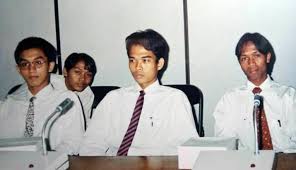 Suami dipenjara aniaya perawat, istri siap laporkan balik, bongkar perlakuan kasar suster pada anak. Biografi Ustadz Abdul Somad Dari Masa Kecil Hingga Menjadi Ustadz Kondang Biografiku Com