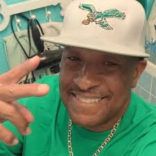 Corey Davis TV is our brand new reporter originally from South Carolina,  coming to Philly by way of Tampa! Welcome Corey! (please follow & like!  👍🏼) 6abc Action News