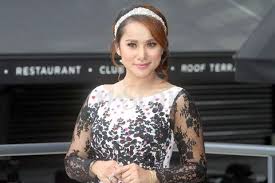 Tak sabar nak tengok aksi para peserta minggu ni. Badukan Com Gambar Dan Biodata Elly Mazlein Peserta Gegar Vaganza 2016