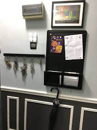 Amalan haram menjual saham kepada pihak lain dengan pemahaman bahawa pemilik asal akan membelinya kembali selepas masa yang singkat. Interiors ã¨ã˜ã¾ã¨ On Twitter Ini Sebelah Pintu Masuk Ada Tempat Letak Kunci Dan Board Board Tu Untuk Letak Surat Nota Bil Bil Yang Wajib Kena Bayar Dua Dua Tu Beli Kat Ikea Https T Co Zbffgyw2dk