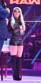 Alexa Bliss in boots and showing her thighs : r/AlexaBliss