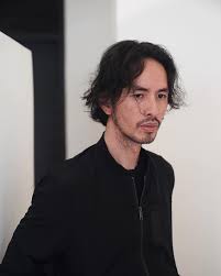 Iniwan ka na ng eroplano okay lang baby 'wag kang magbago dito ka lang humimbing sa aking piling ant. Rico Blanco