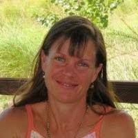 Tracey Larkin's Instagram, Twitter & Facebook