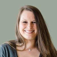 Kelly Helmick's Instagram, Twitter & Facebook