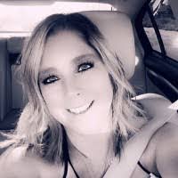 Jill Bess's Instagram, Twitter & Facebook