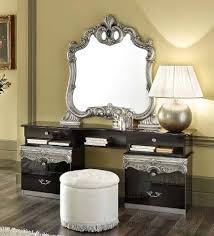 Pin By Tessa Virgini On Bedroom Sets Bedroom Vanity Set Bedroom Vanity Vanity Table Set