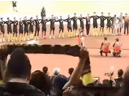 Andai kata kami gugur semua taburlah bunga di atas pusara kami mohon doa malaysia berjaya. Lagu Inilah Barisan Kita Daripada Pemain Dan Penyokong Malaysia Membuatkan Bulu Tegak Roma Berdiri The Sukan
