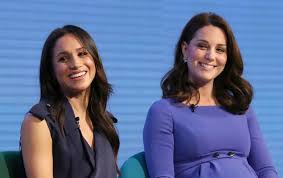 Meghan markle's makeup artist daniel martin reveals his massive beauty stash | harper's bazaar. Meghan Markle Hier Zeigt Sie Sich Vollig Ungeschminkt