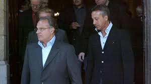 Gérard louvin faisait du stop en pleine rue pour le louvin express (vidéo). Zzdqzqqqkoaomm