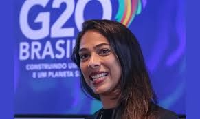 Filha de sobreviventes do Holocausto diz que nazismo foi naturalizado