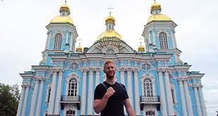Dem winterpalast schließt sich eines der bedeutendsten museen der welt und eine der größten sehenswürdigkeiten st. St Petersburg Sehenswurdigkeiten Top 10 Highlights Der Stadt
