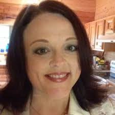 Jackie Crum's Instagram, Twitter & Facebook