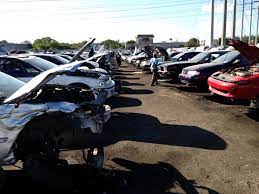 Http Www You Pull It Com Lots Of People At The Junk Yard Today Junkyard Junk Yard