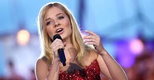 She has a successful singing. 10 Most Beautiful Female Singers In The World 2021 Wonderslist