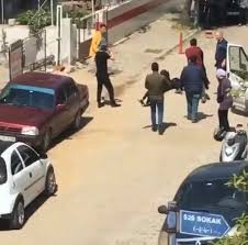 Aydın'da, olgun gül bir süre önce ayrıldığı necla demirbaş'ı katletmesinin ardından aynı silahla intihar girişiminde bulundu. Qbjajdg2wu3i5m