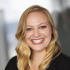 Danielle Dailey's Instagram, Twitter & Facebook