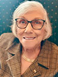 Happy 86th Birthday to my sweet Apple Pie Mom! #happybirthday #mom  #applepiemom