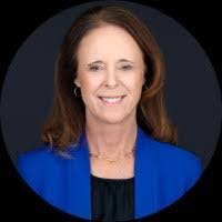 Kim Hoffer's Instagram, Twitter & Facebook