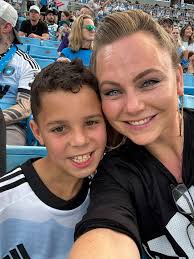 Short hair cut and color recommendations in Savannah?