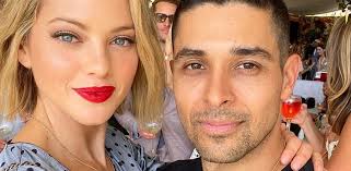 Ex de Demi Lovato, Wilmer Walderrama anuncia noivado com modelo e internet  reage; confira