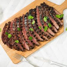 Dans Un Moyen Bol Fouetter La Sauce Soja Vh L Ail Le Gingembre Le Miel L Huile De Sesame Et Le Vinaigre Tr Marinated Flank Steak Ready Set Eat Soya Sauce