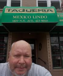 Huge benefit of living in Little El Salvador, so many amazing food choices.  Steak burritos, and fresh guacamole before 10 AM win win