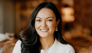 Victoria Jaeger's Instagram, Twitter & Facebook