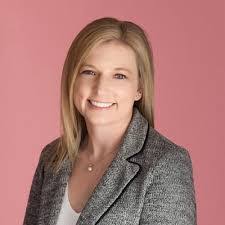 Karen Petruzzi's Instagram, Twitter & Facebook