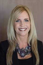 Fran Beadles's Instagram, Twitter & Facebook