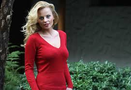Asi Luce Hoy Cari Bastias La Ex Princesa De Amor Ciego A 10 Anos Del Reality No La Vas A Reconocer Guioteca