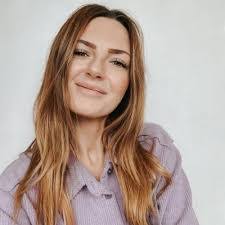 Rachel Peet's Instagram, Twitter & Facebook