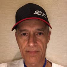 Robert Gribble's Instagram, Twitter & Facebook