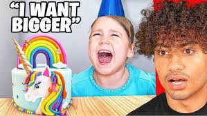 Anna Tabata's Instagram, Twitter & Facebook