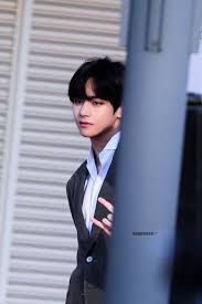 Pin Di Taetae Black Hair