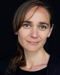 Melody Roche's Instagram, Twitter & Facebook