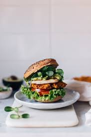 Sweet Potato Lentil Burgers W Halloumi Tuulia Blog Pinned To Loveleaf Co Gesunde Rezepte Linsen Burger Rezepte