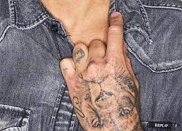 Eine der besten körperstellen für ein tattoo. Neymar Jr S 46 Tattoos Und Ihre Bedeutung Promi Tattoos