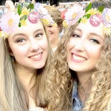 Alexandra Vining's Instagram, Twitter & Facebook