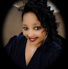 This past Sunday, I had the honor to present the Gentleman Award to my  #motown brother Otis Williams from the Temptations at the Hollywood Beauty  Awards. Congratulations, my friend! 🫶🏾🏆